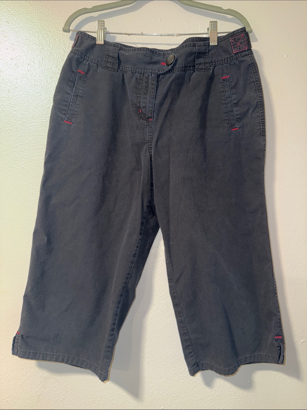 Black Casual Capris with Pink Stitch Accents